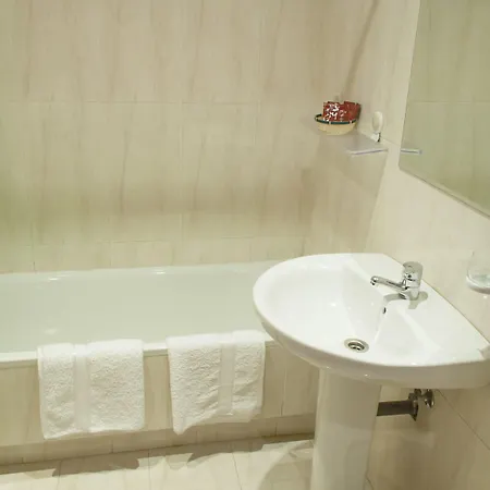 بيت ضيافة Residencia Buenos Aires 3*